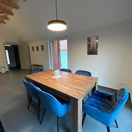 8638 A/3 Apartment