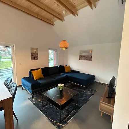 8638 A/3 Apartment